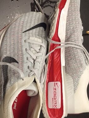 ZoomX/NIKE Running  White, Red and Black Invincible- Run 3/ NEW $240 Apps Say$90
